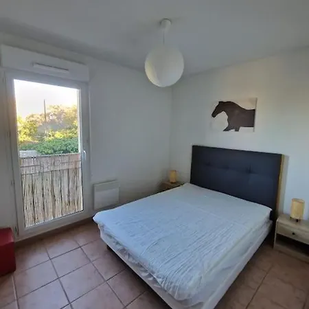 T2 Proche Cite Medievale, Piscine, Parking Apartment